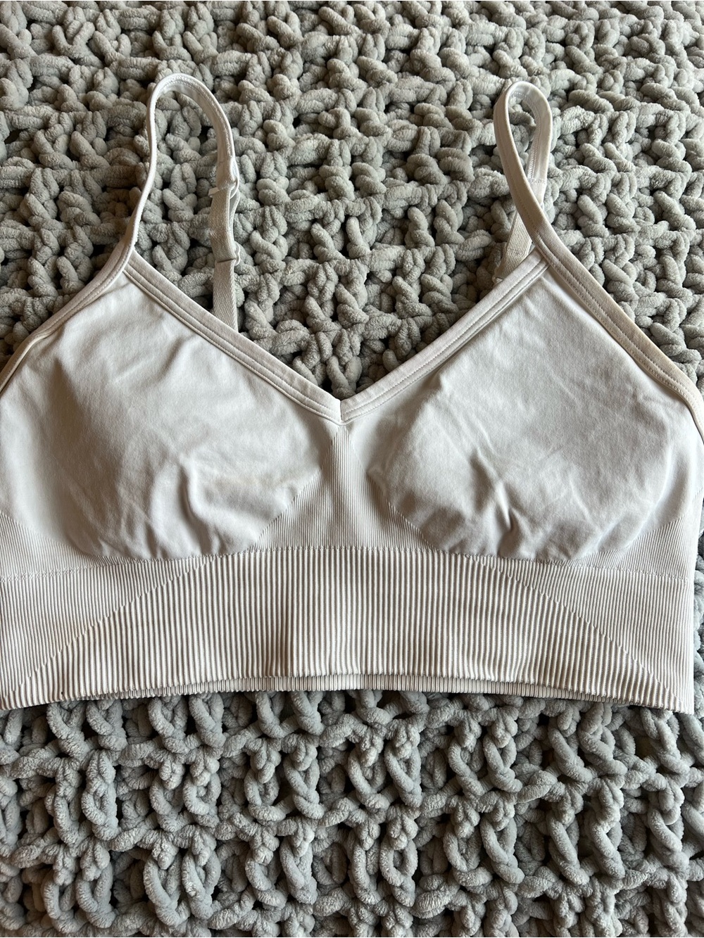 Lululemon sports bra - white